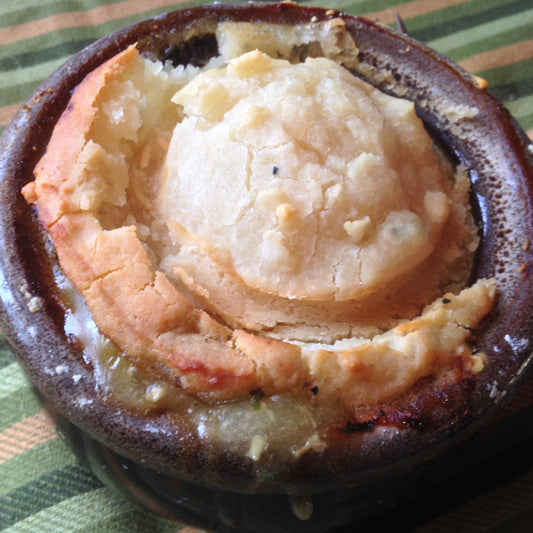Cozy Winter Delight: Pot Pie with Fluffy Cornbread Crust