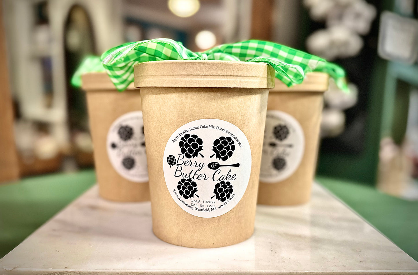 Retro Collection - Berry Butter Cake