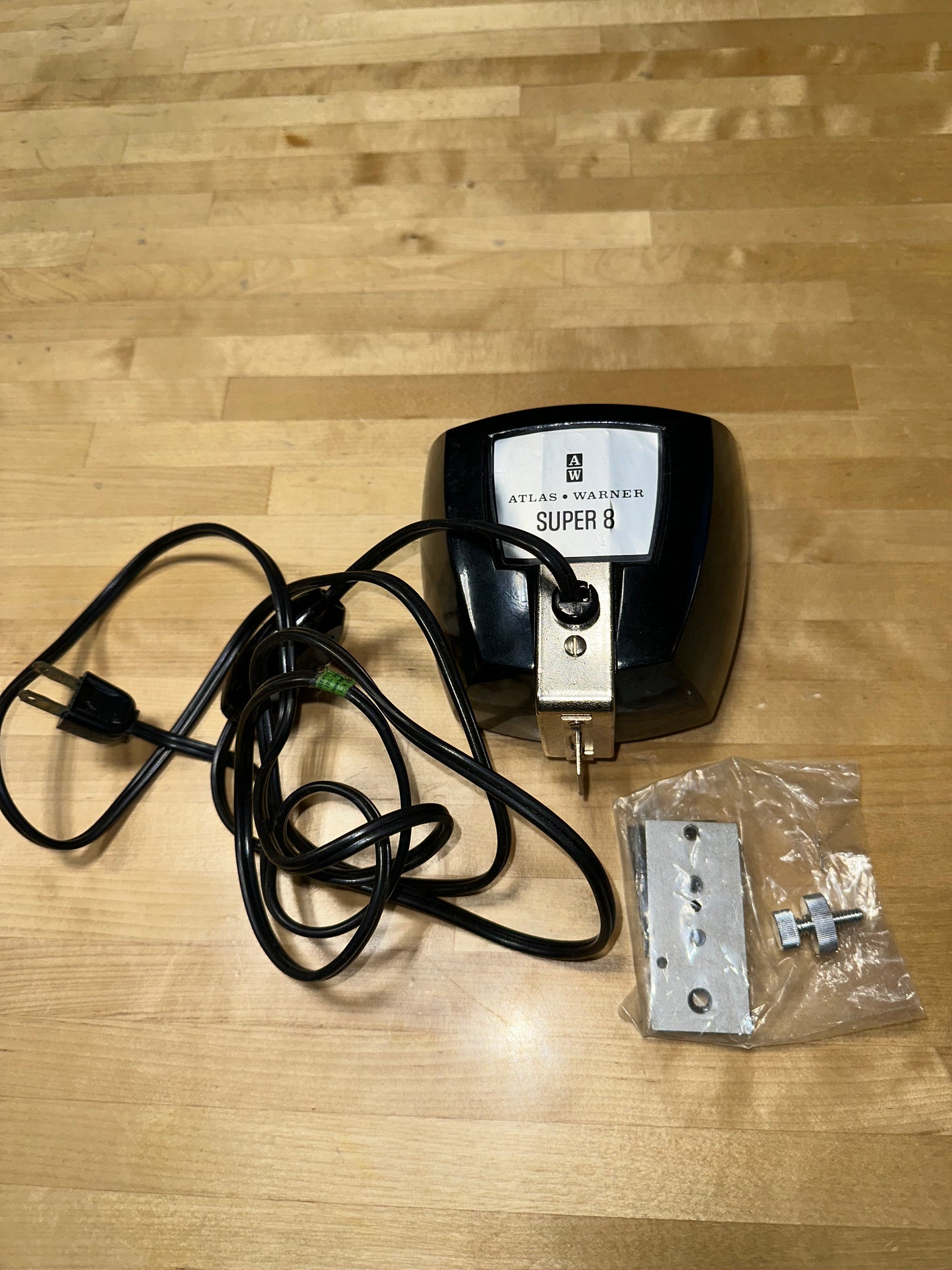 Retro Warner Super 8 Top Mount Movie Light ML-888