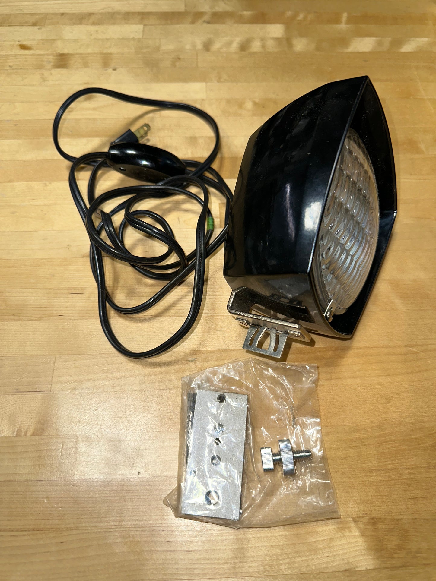 Retro Warner Super 8 Top Mount Movie Light ML-888