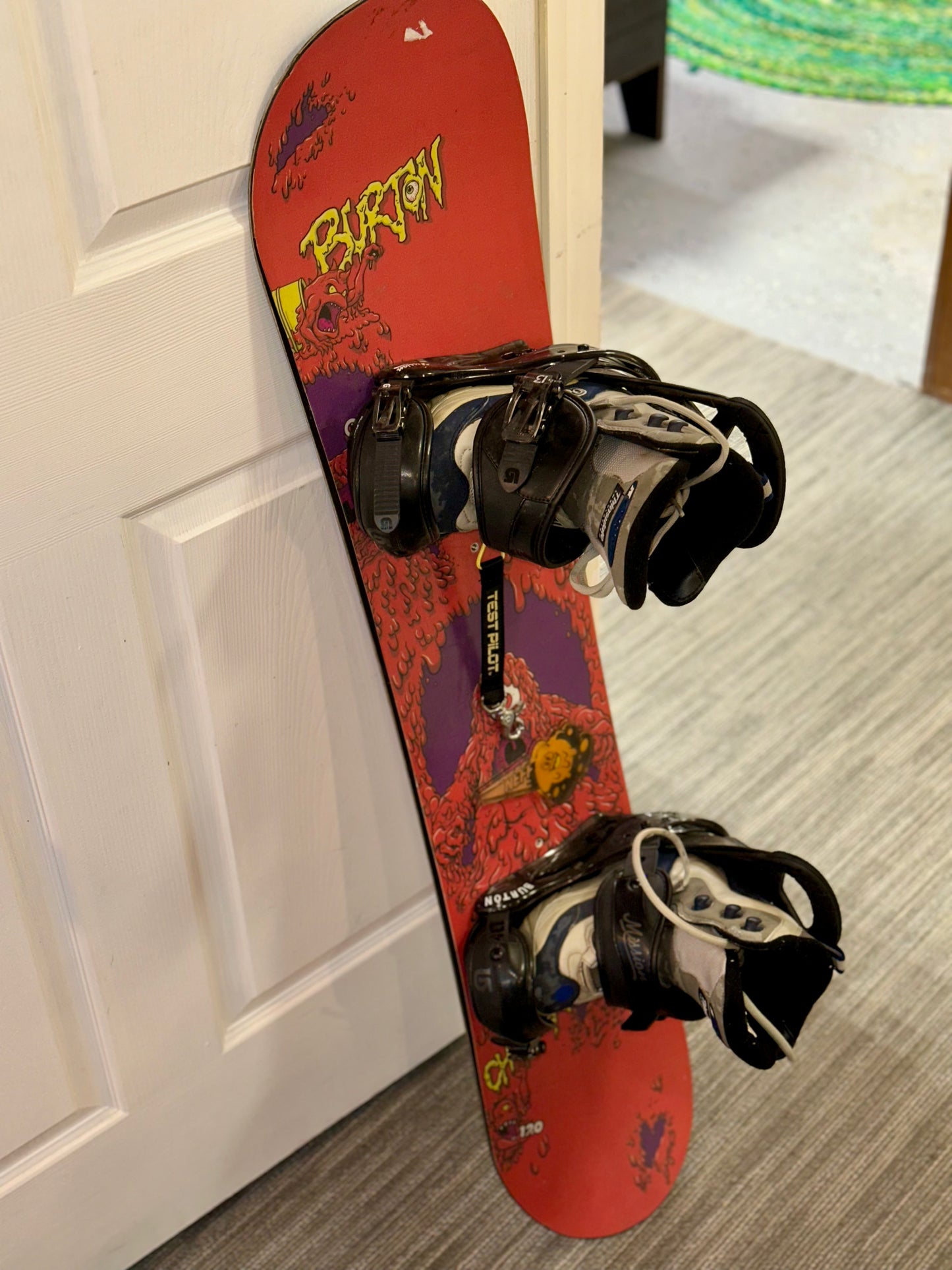 Used Burton Snowboard with Kid's Boots (18 cm) Great Starter Set