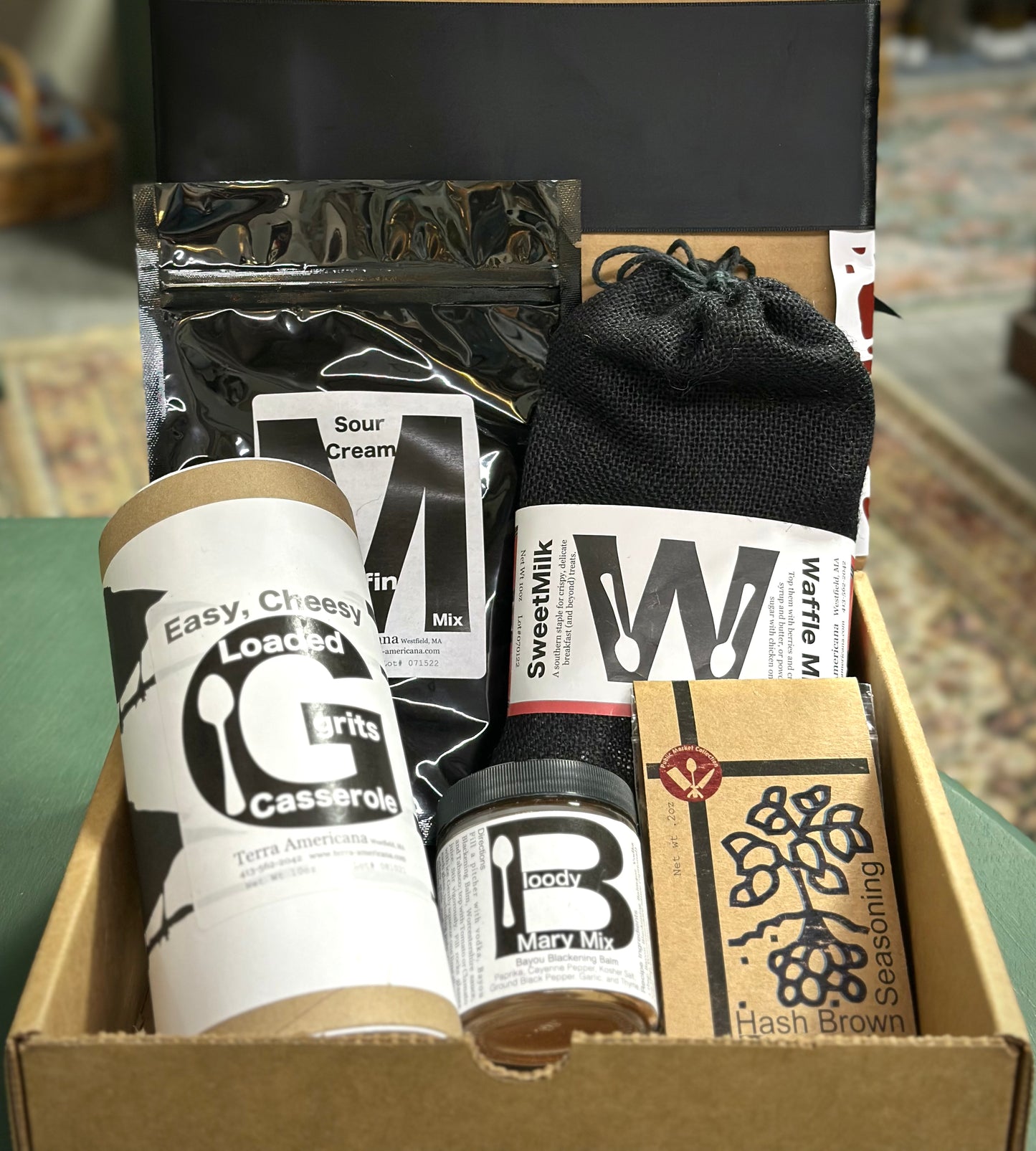Southern Brunch Gift Box: 5 Gourmet Mixes for a Delicious Home-Cooked Feast