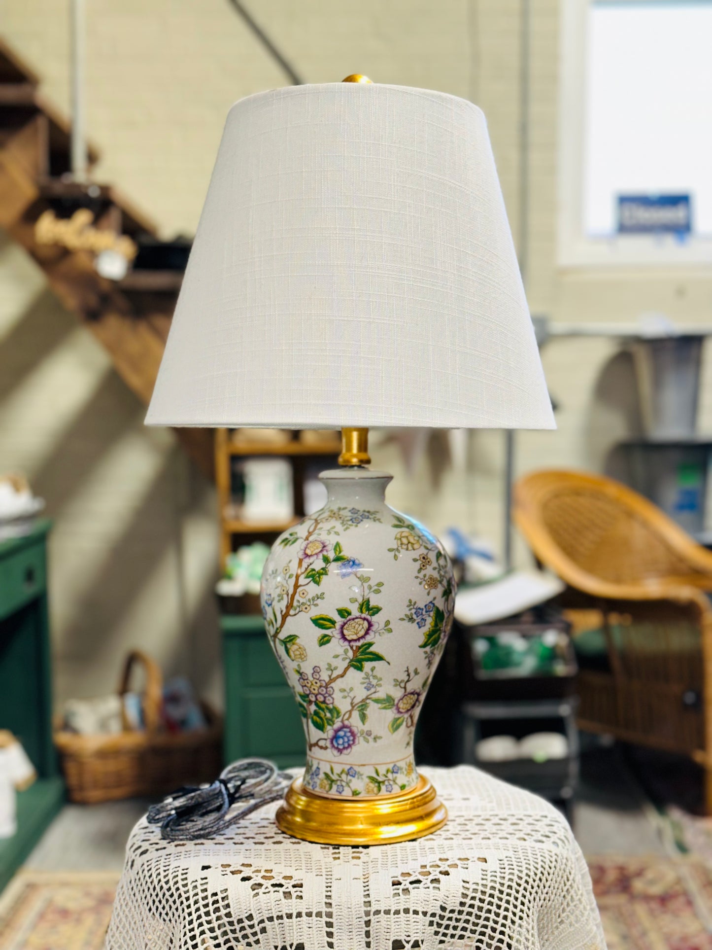 Vintage Floral Porcelain Table Lamp with Gold Base