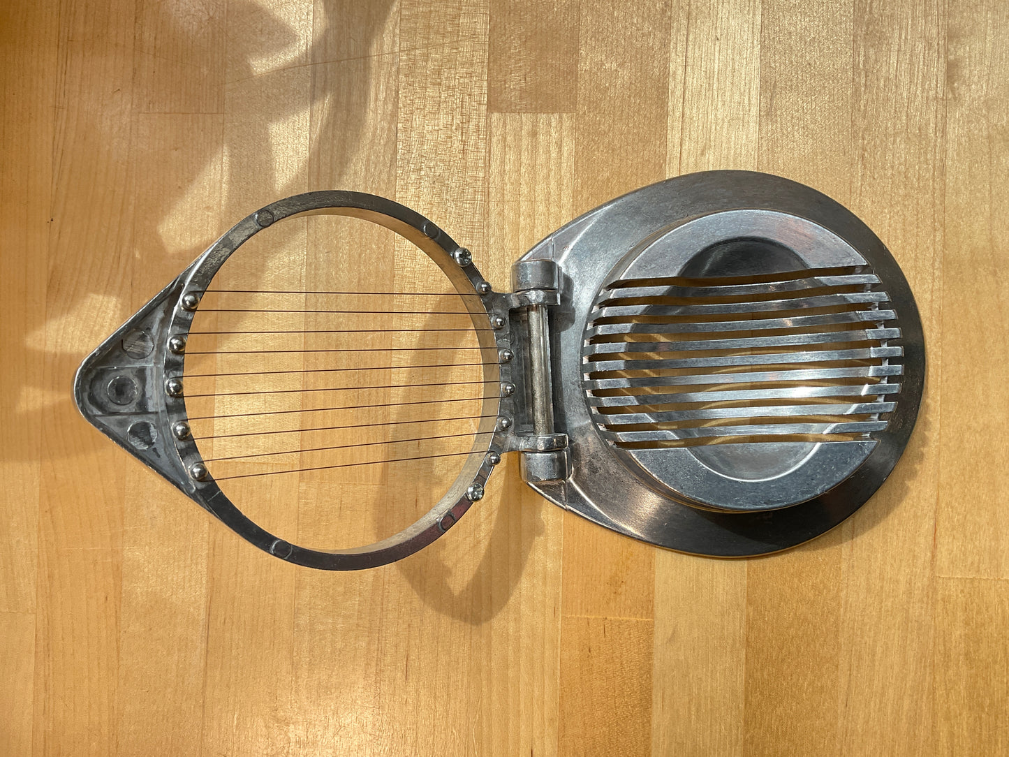 Multipurpose Stainless Steel Wire Egg Slicer