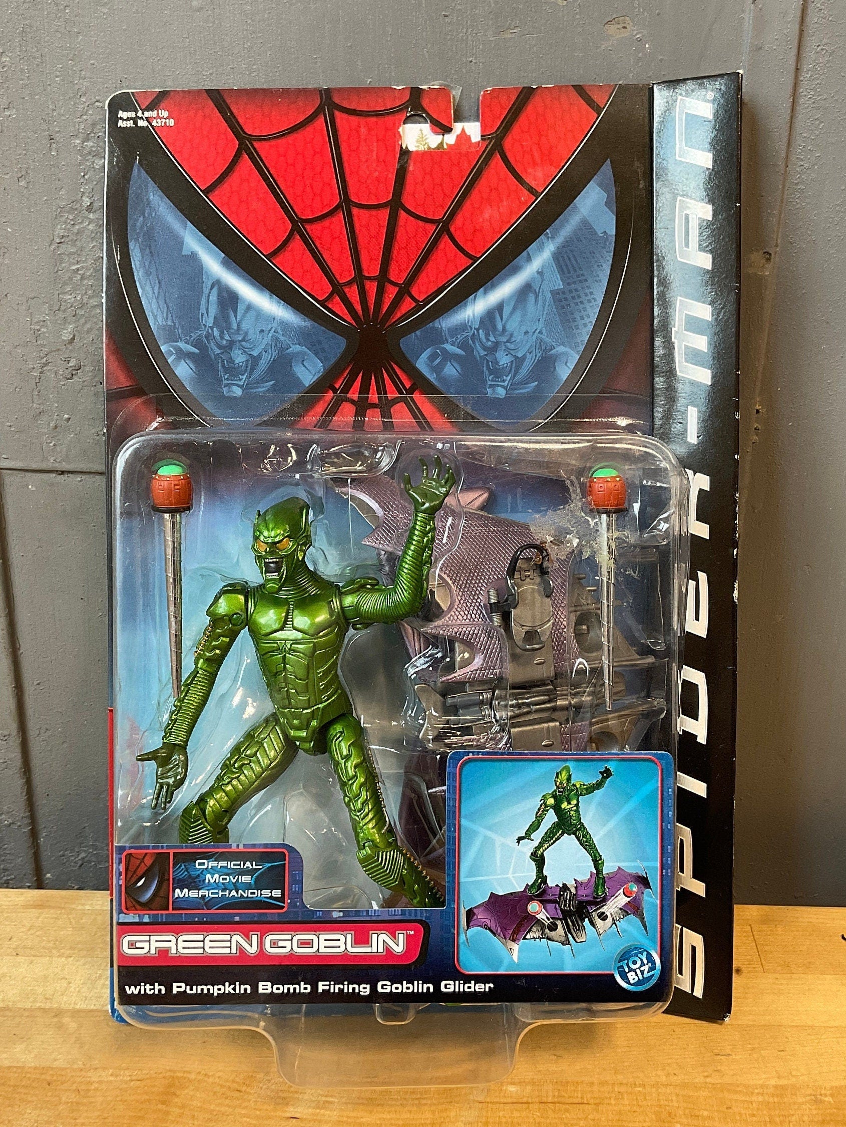 spiderman green goblin glider toy