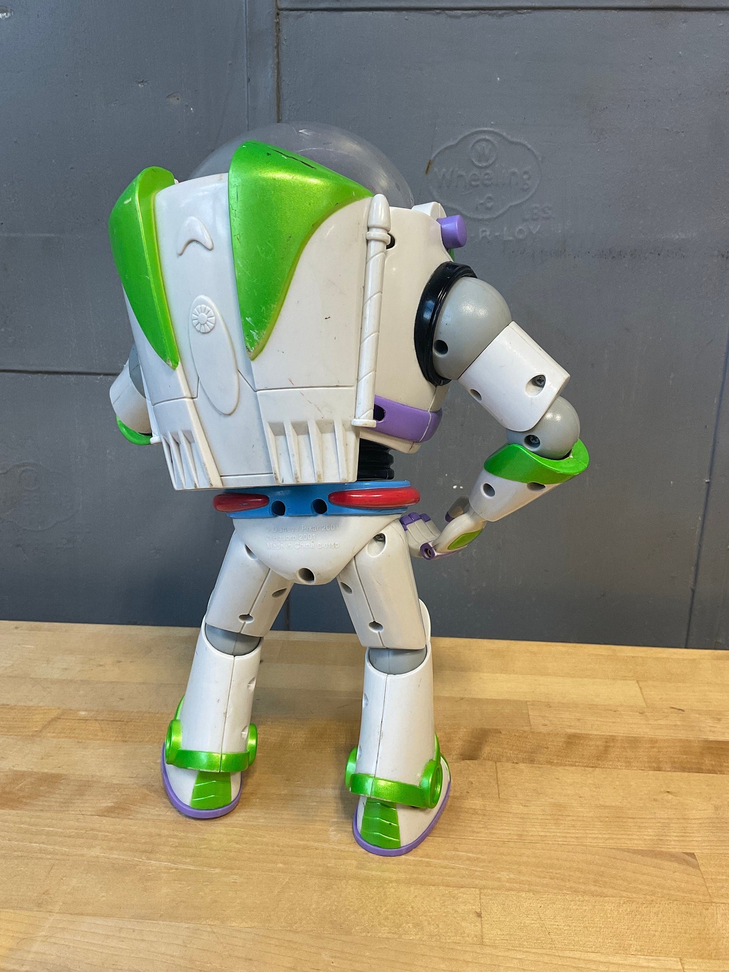 2001 Buzz Lightyear Talking Action Figure