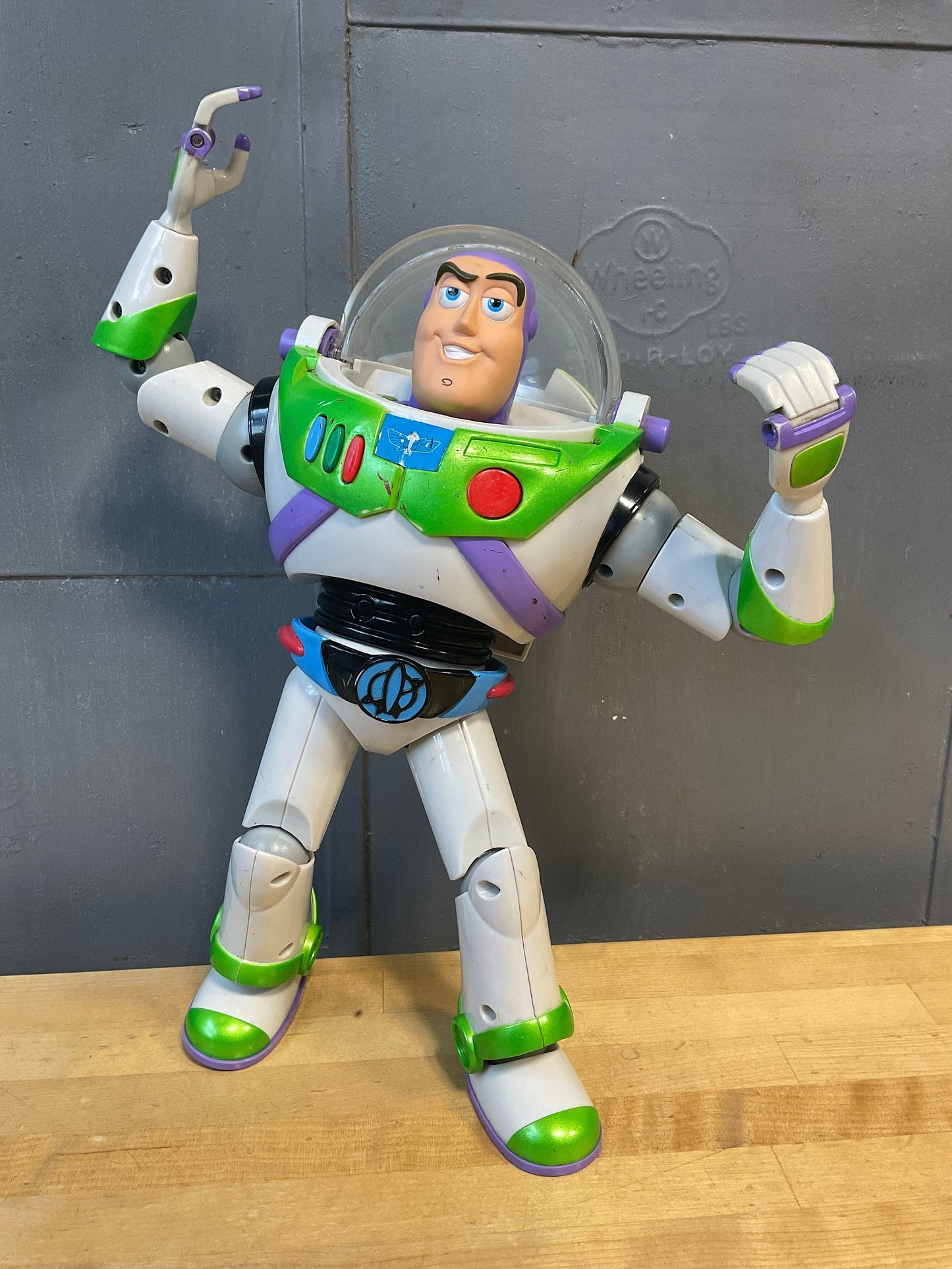 2001 Buzz Lightyear Talking Action Figure