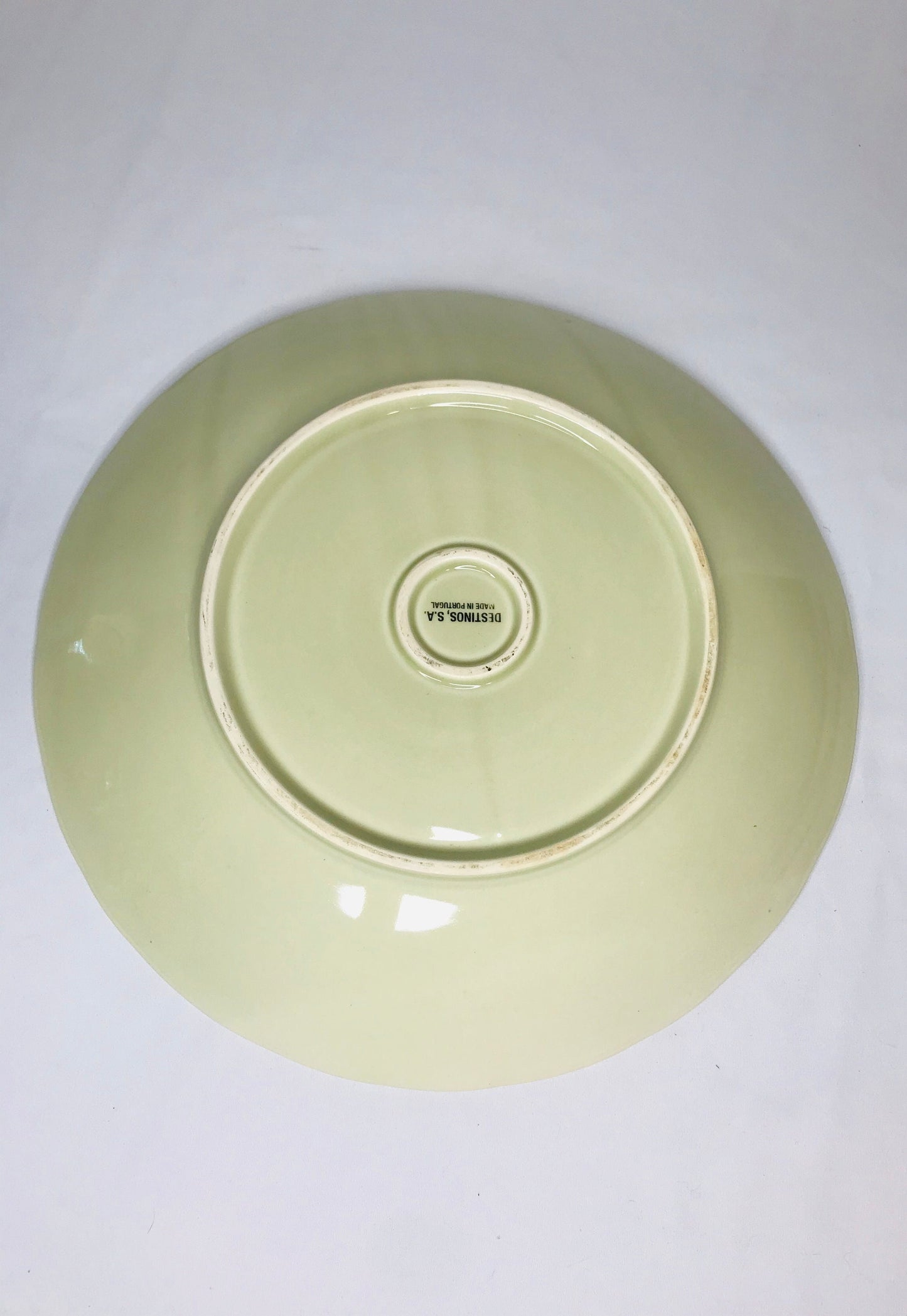 Destino’s, s. a. large beige leaf/floral scroll design serving bowl made in Portugal