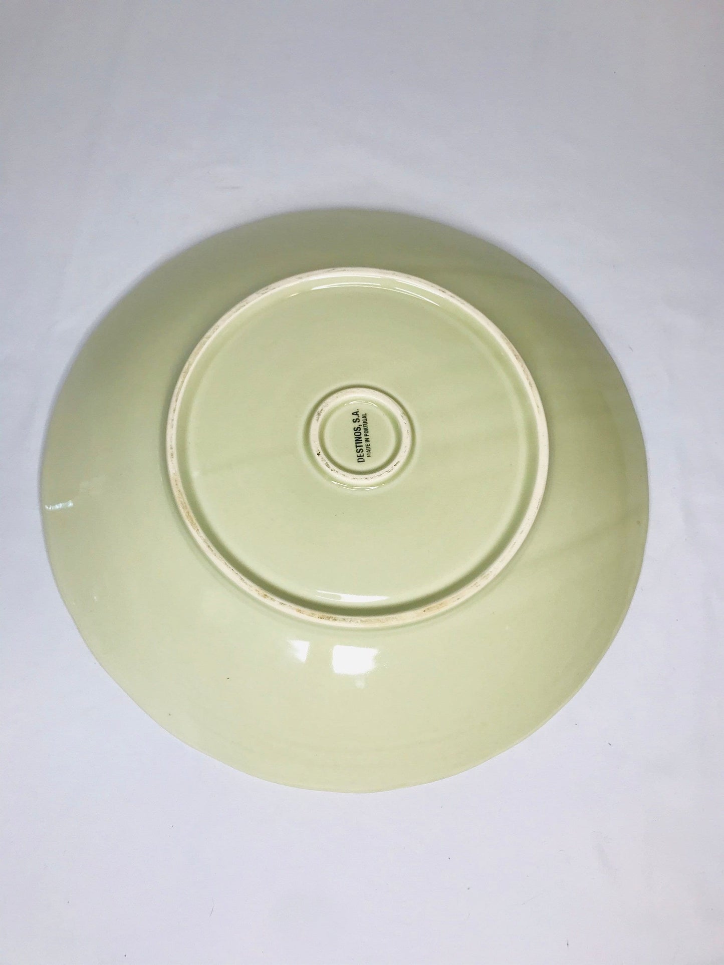 Destino’s, s. a. large beige leaf/floral scroll design serving bowl made in Portugal