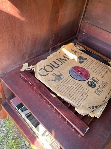 Rare Victor Mahogany Victrola