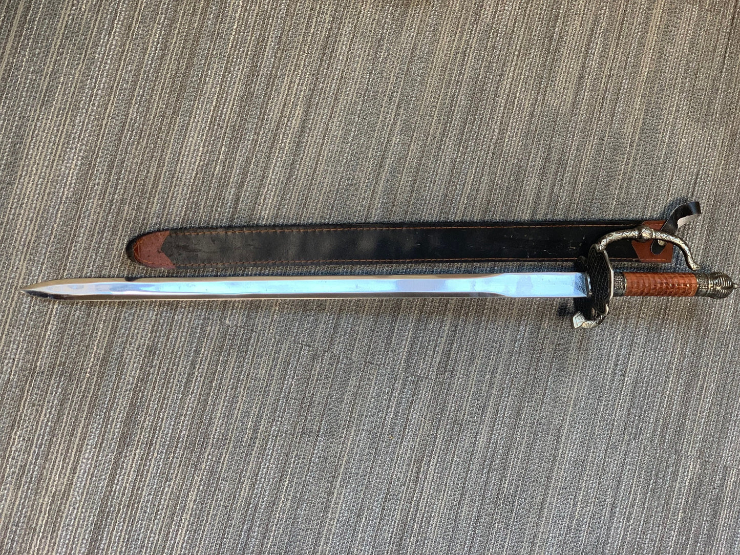 Pirate mid evil swords