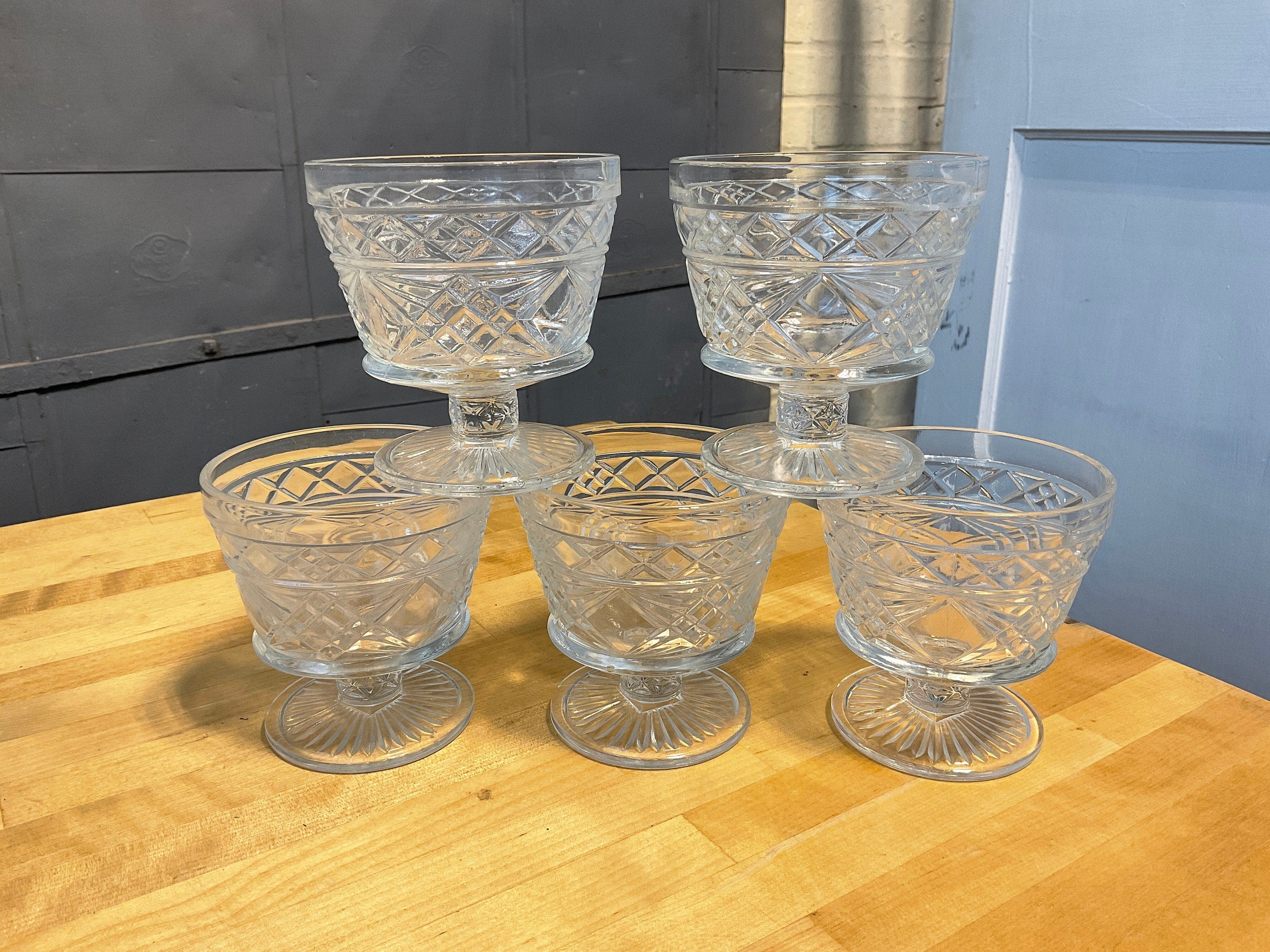 Set of 5 Big Top Peanut Butter Tall Stemmed Drinking Glasses 1950's Hazel  Atlas