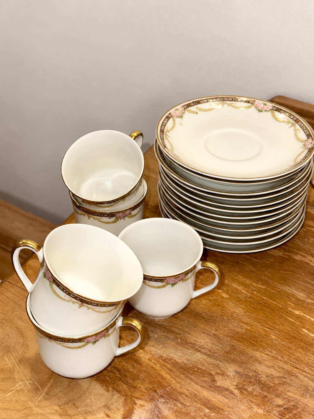 Warwick vintage tea cups with saucers