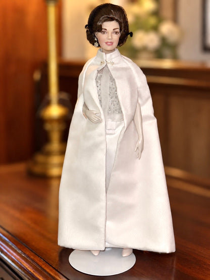 Franklin Mint Jackie Kennedy Inaugural Ball doll in white gown