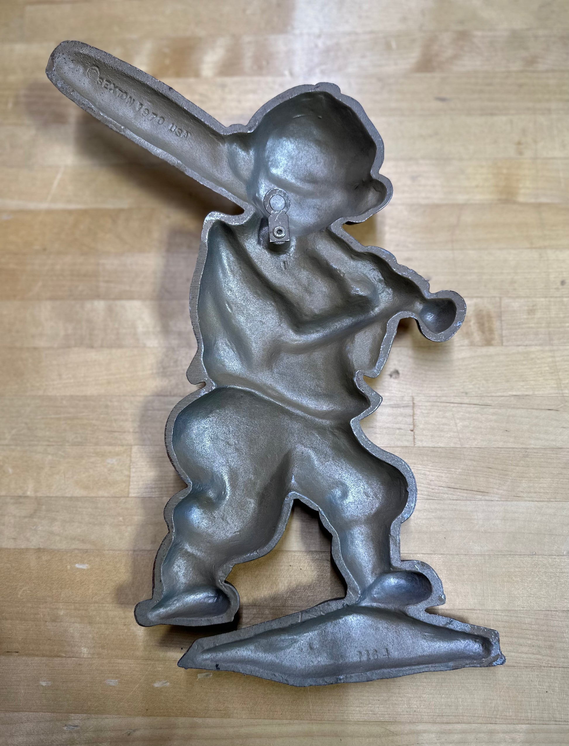 Retro Sexton cast metal baseball batter plaque