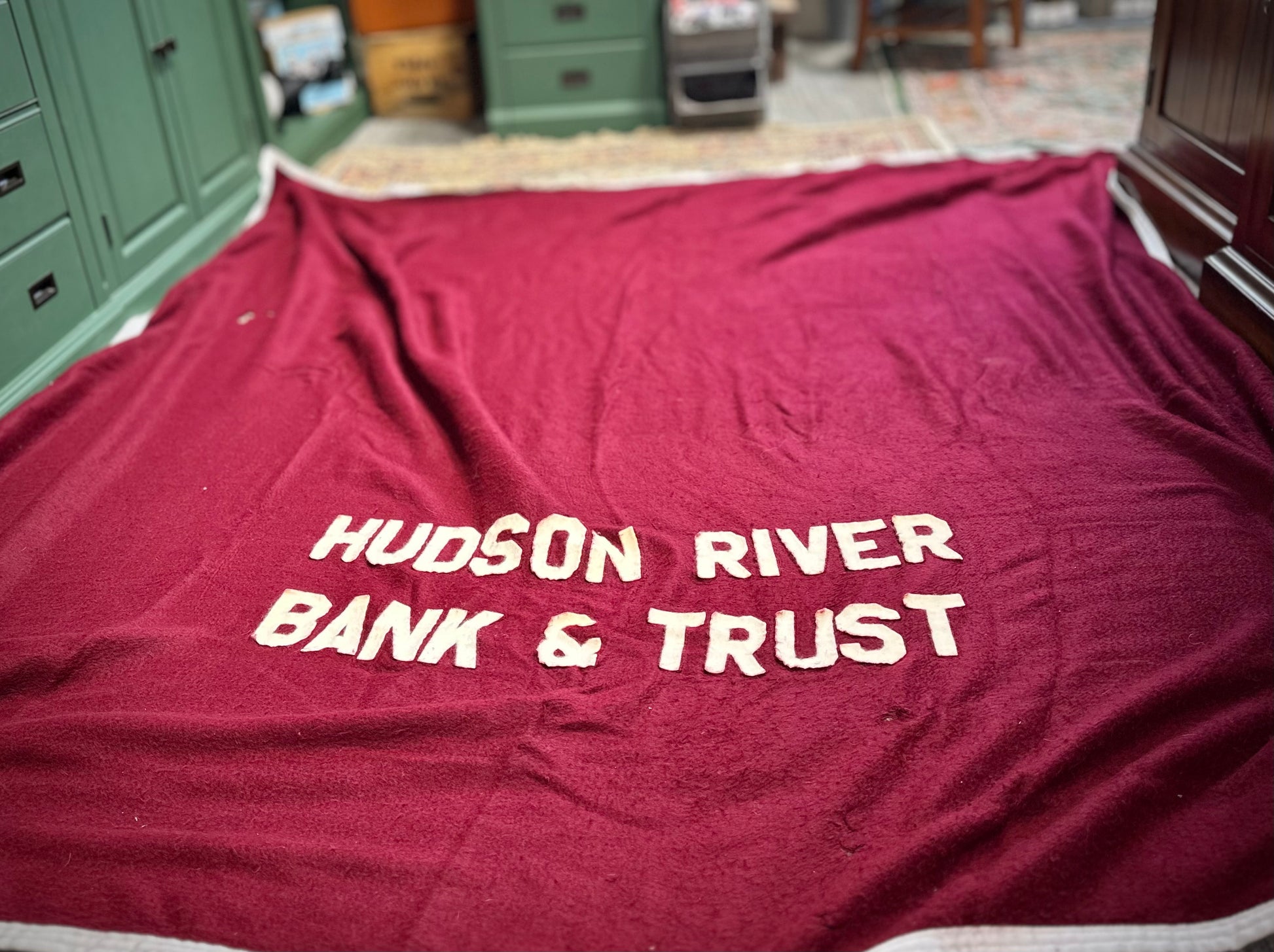 Classic bank logo vintage blanket