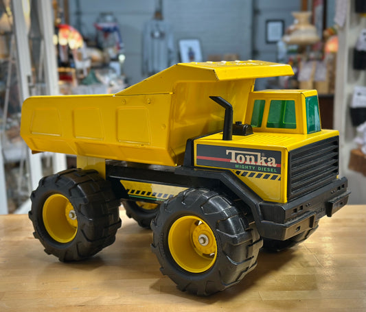 Vintage 90s Tonka Mighty Diesel Dump Truck toy