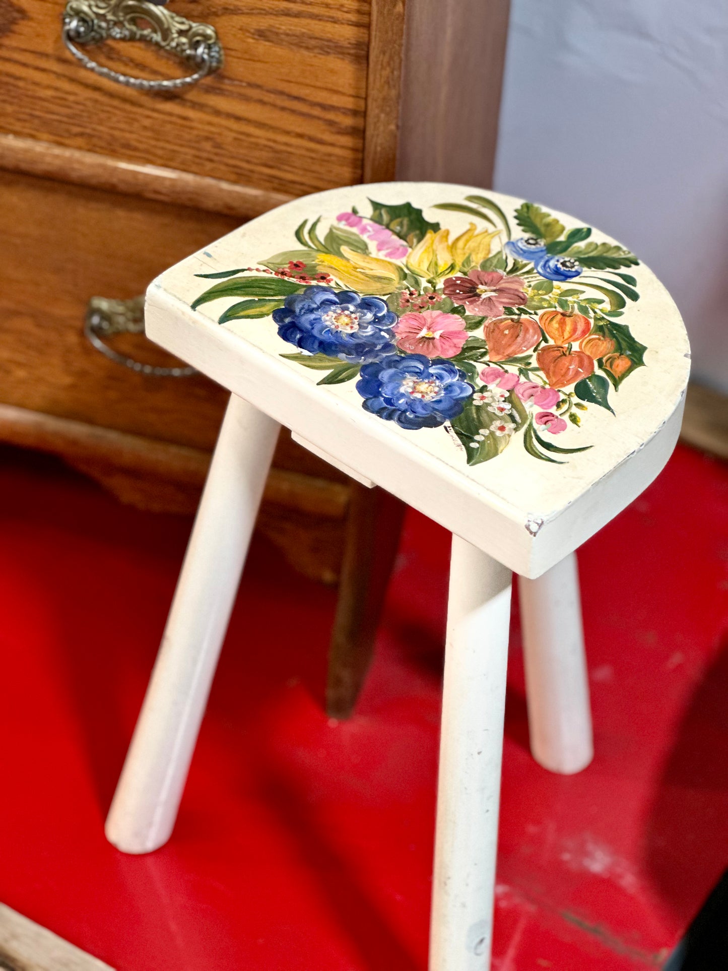 Decorative Handmade Floral Design Wooden Stool