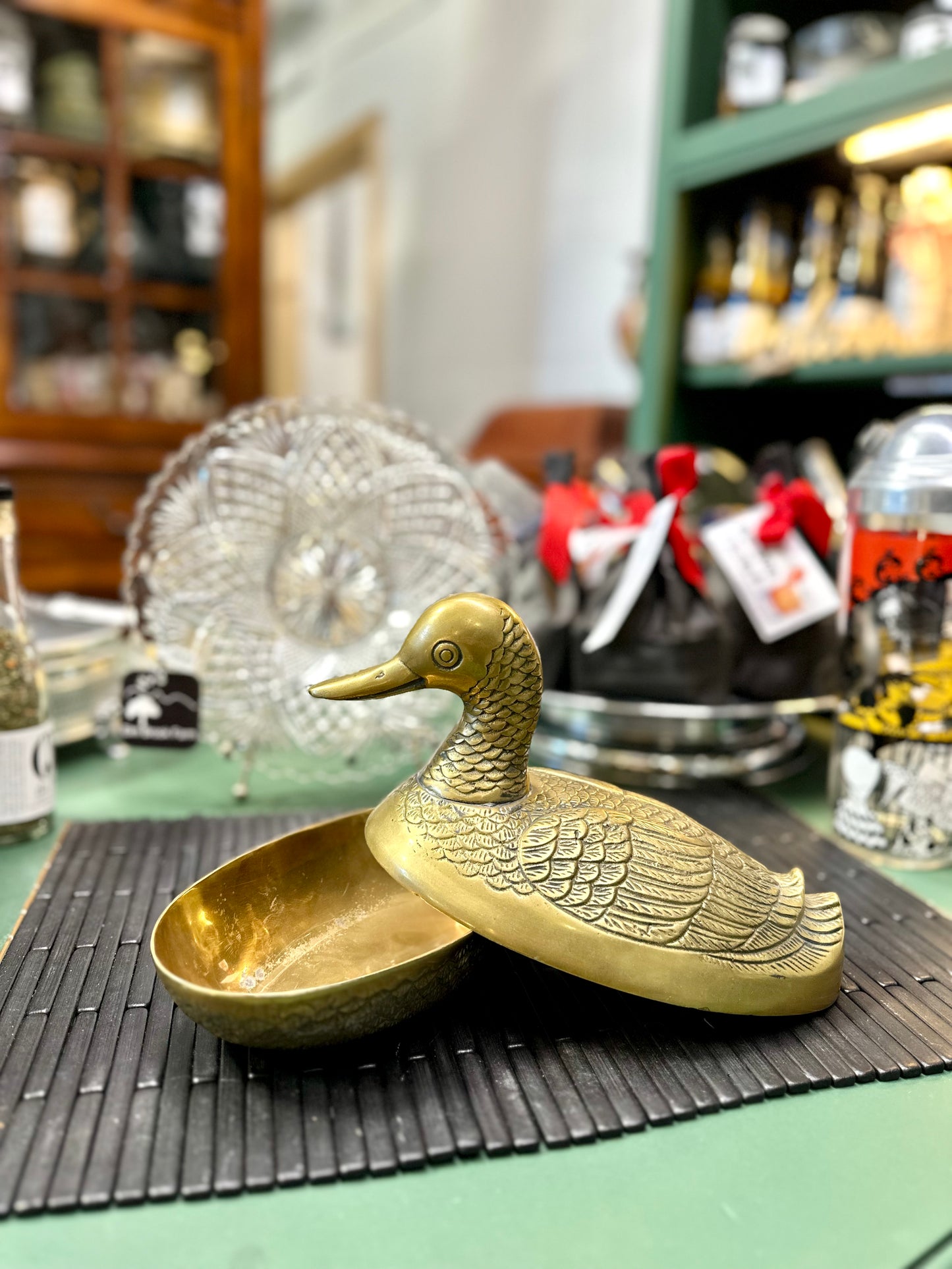 Retro 2 piece brass duck