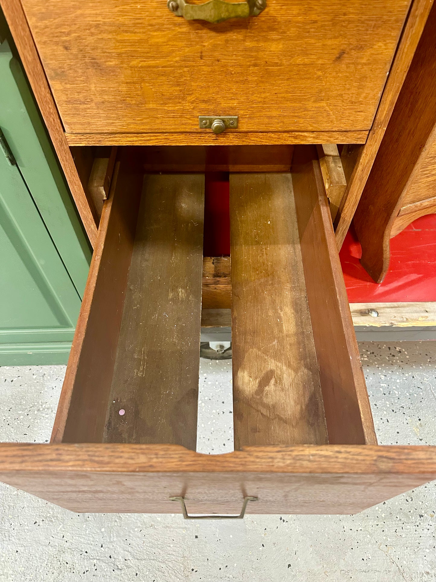 Library Bureau Sole Makers - Antique oak 4 drawer file cabinet