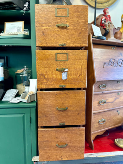 Library Bureau Sole Makers - Antique oak 4 drawer file cabinet