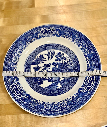 Exquisite Vintage Blue Willow Ware Plates - a Timeless Collectible