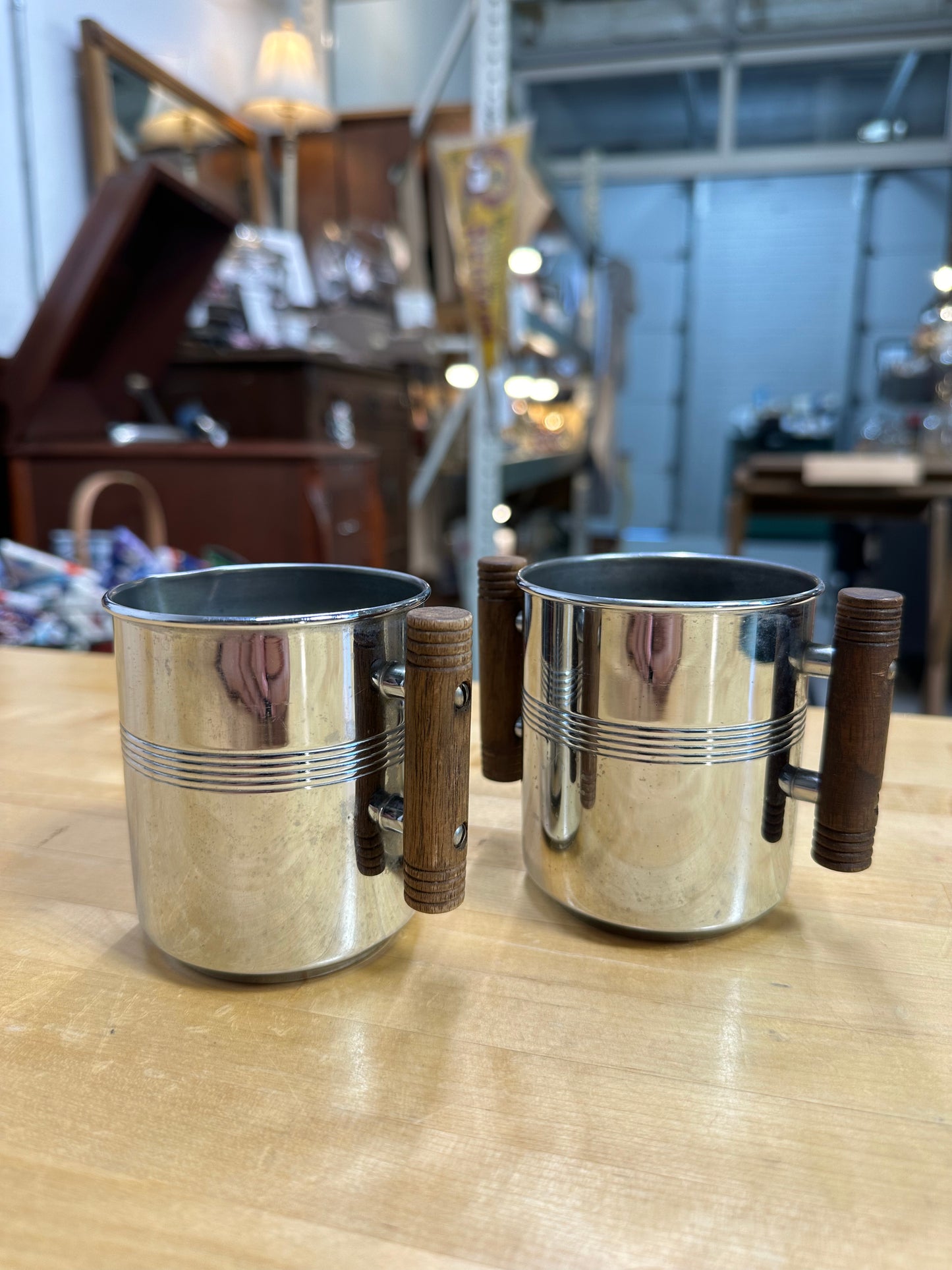 Mid Century Westinghouse Sugar and Creamer Set of 2