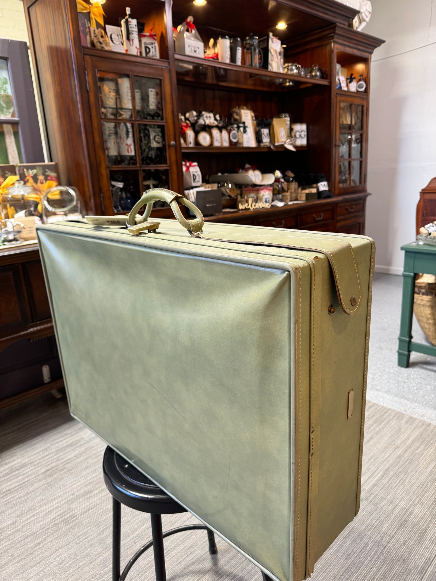 Travel Back in Time with Our Antique Avocado Green Hartmann Suitcase - A Sophisticated and Nostalgic Addition to Your Luggage Collection