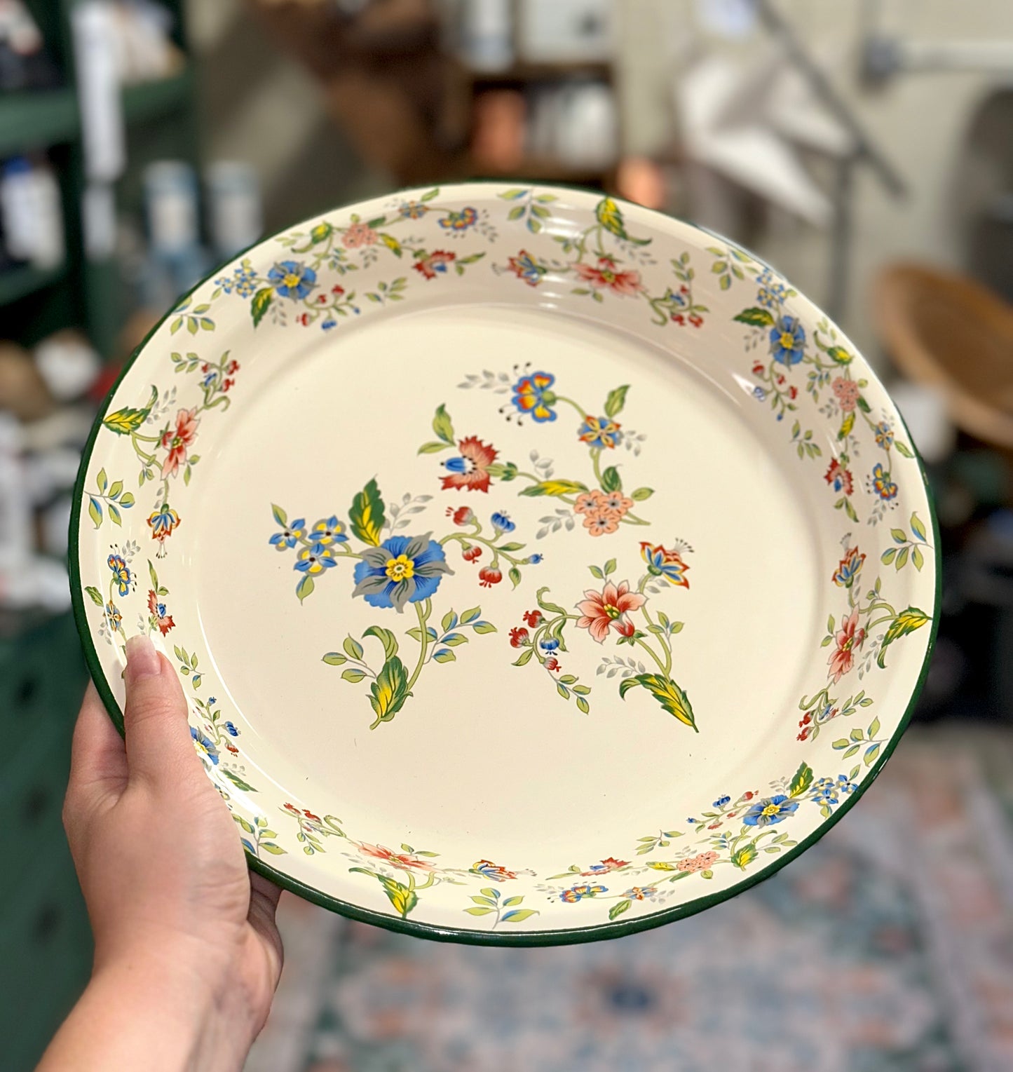 Vintage Floral Green-Rim Mixing Basin with Lid – Retro Cottage Farmhouse Kitchenware