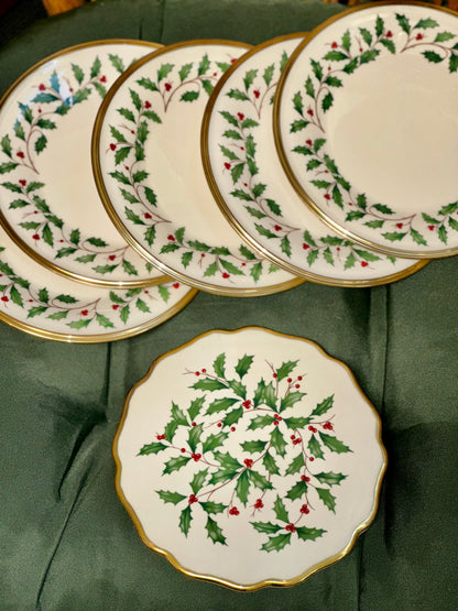 Lenox Holiday Dinnerware Set – Porcelain Plates & Serving Dish Holly & Gold Trim Collection