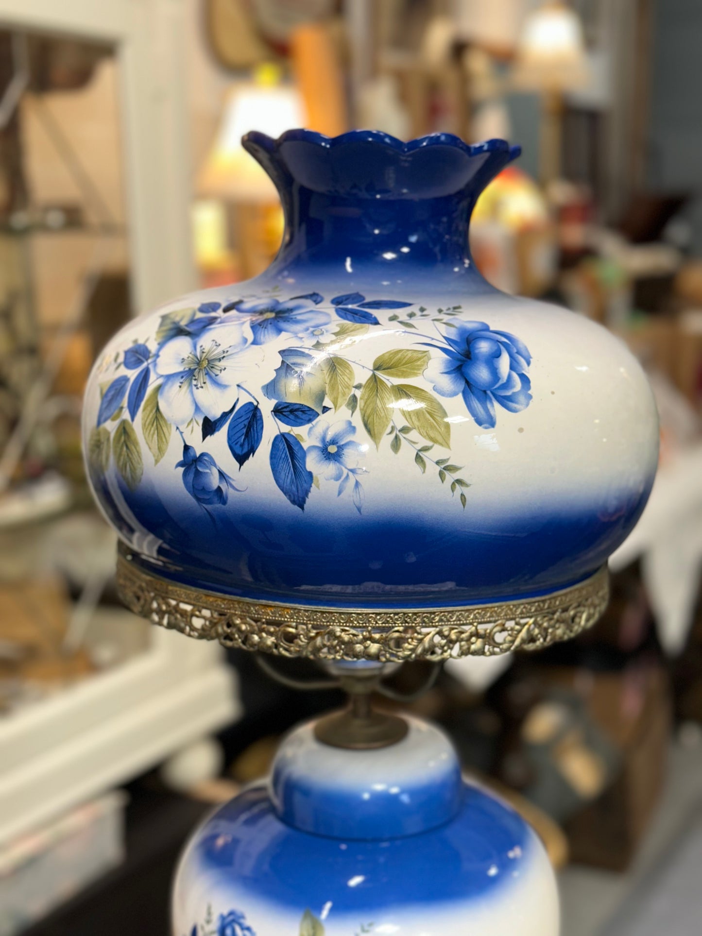 Vintage Blue & White Floral Hurricane Table Lamp