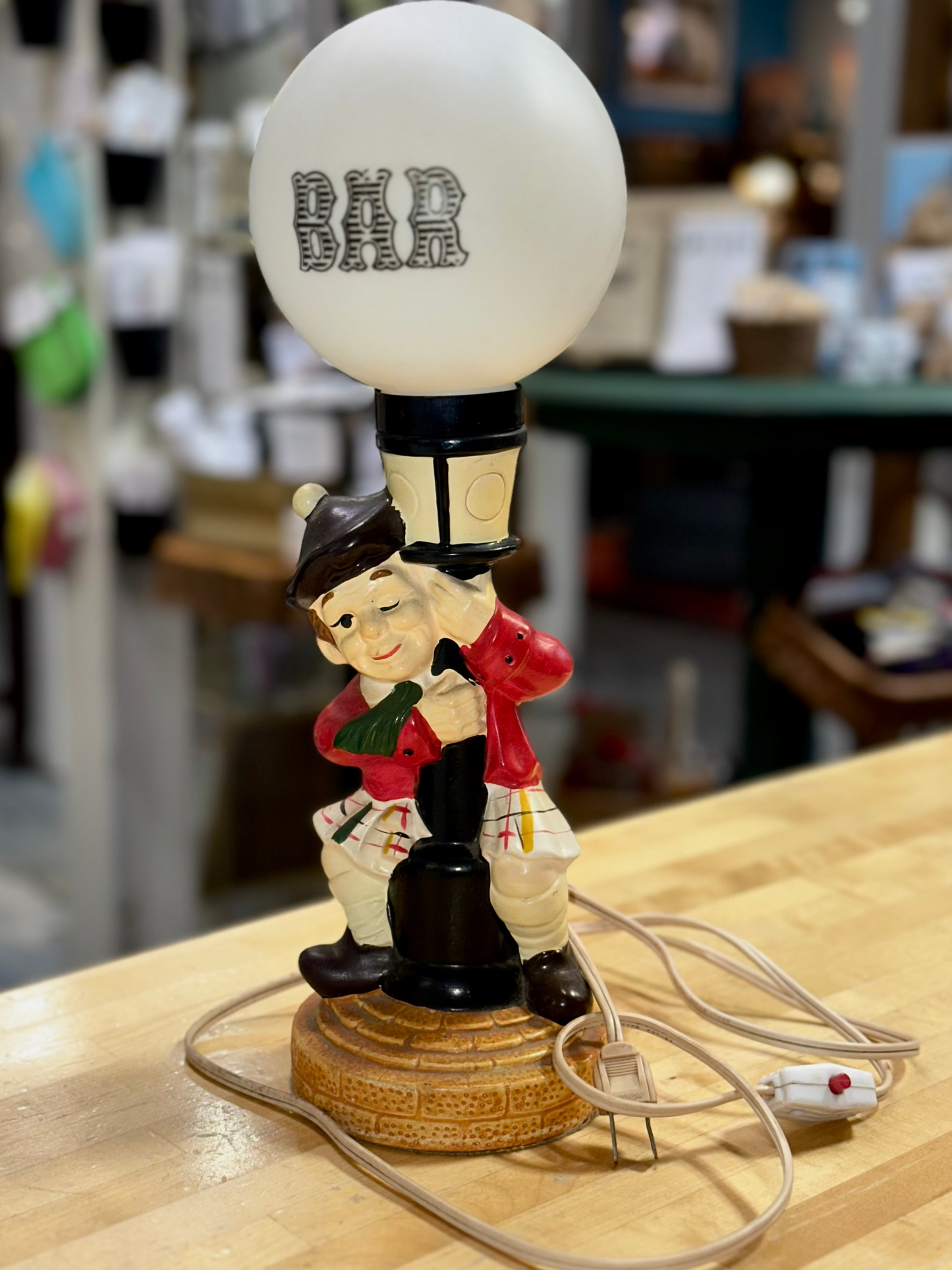 Vintage Drunk Scotsman Bar Lamp – Mid-Century Novelty Lamp Post Light