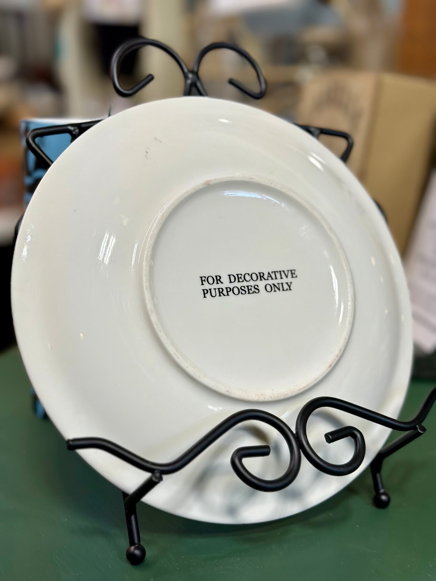Decorative Ceramic Plate & Holder Holiday Set