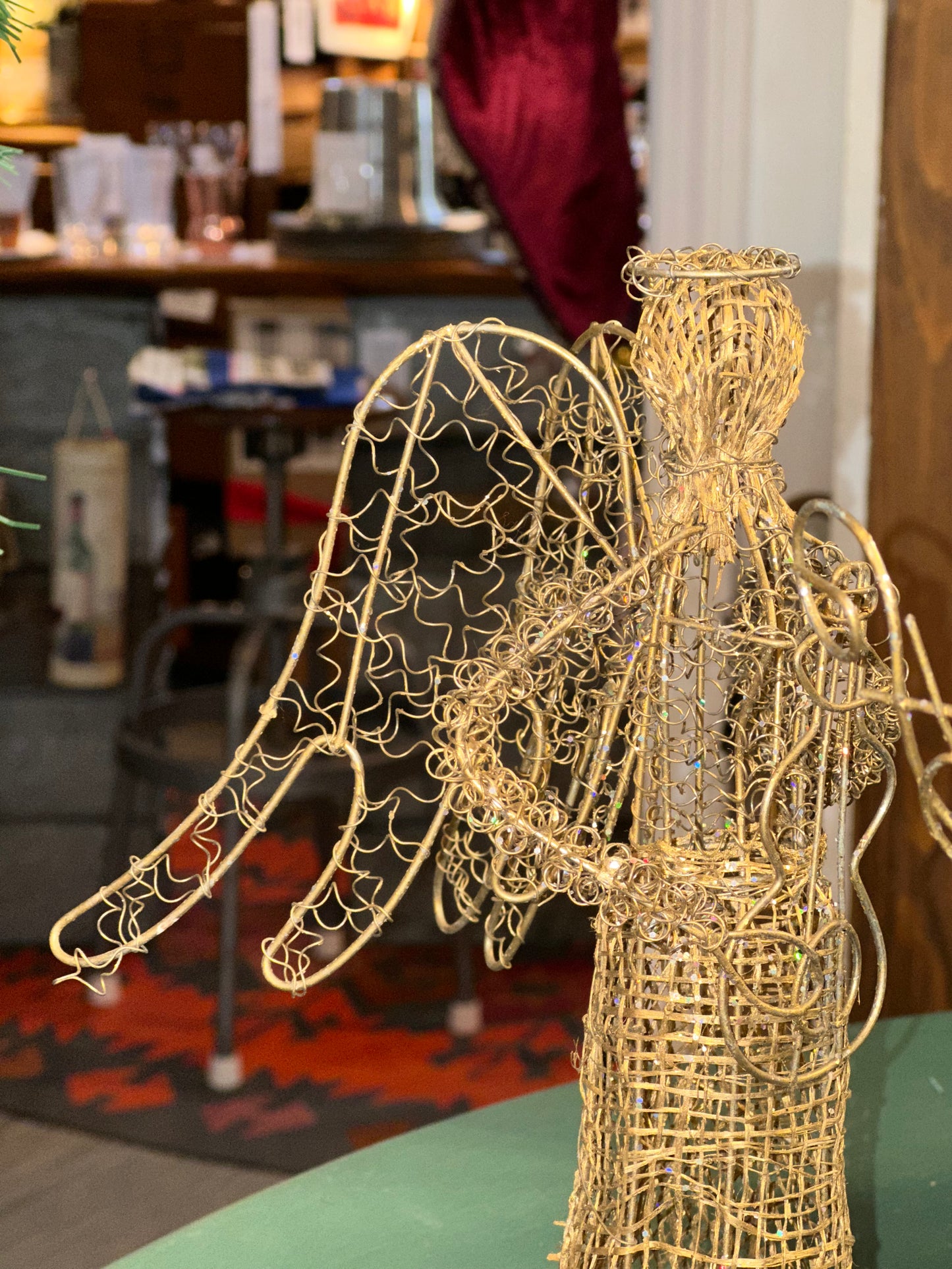 Decorative Metal Wire Angels (Set of 2)