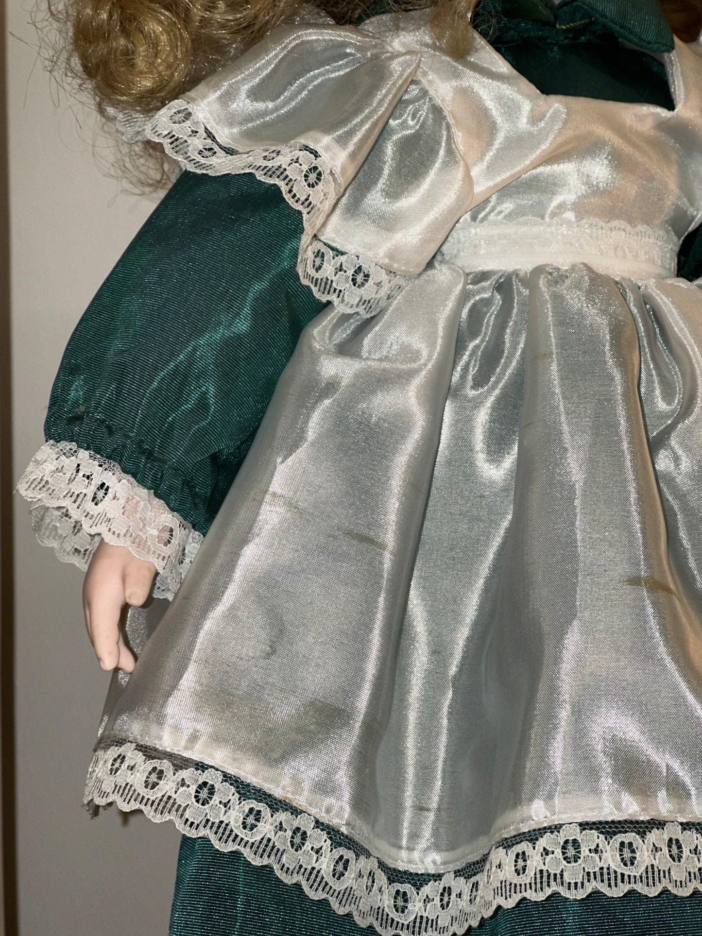 Seymour Mann Connoisseur Doll Collection – Hand-Painted Porcelain Doll