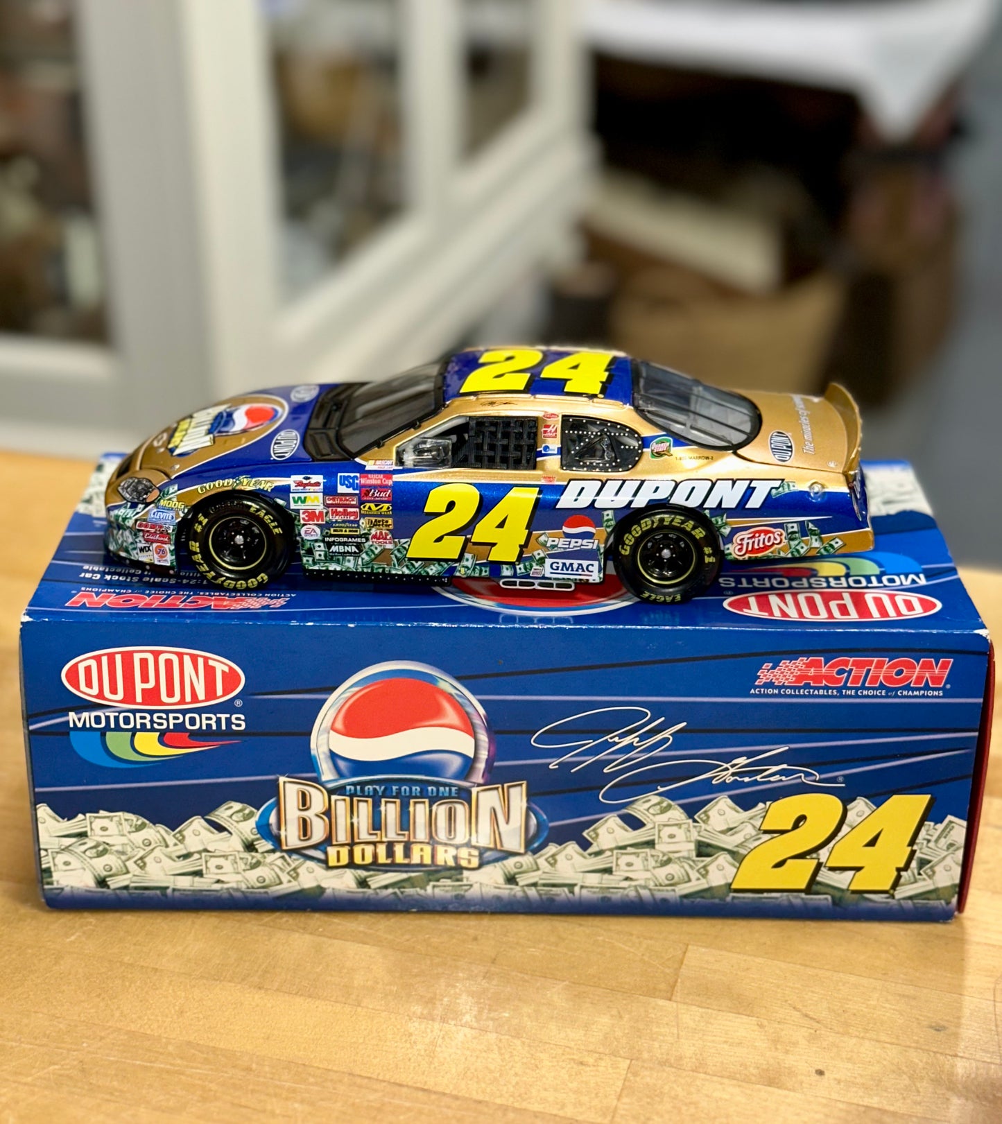 Jeff Gordon #24 NASCAR Diecast Cars – 1:24 Scale