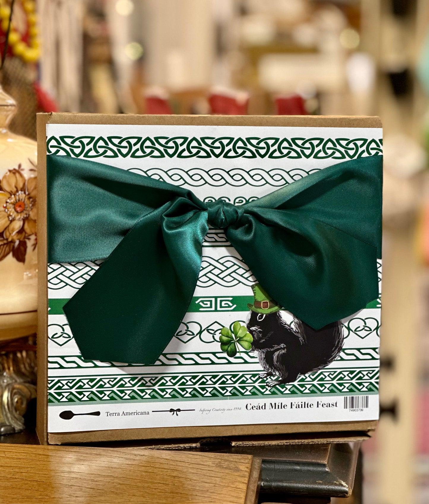 Ceád Míle Fáilte Feast Gift Box