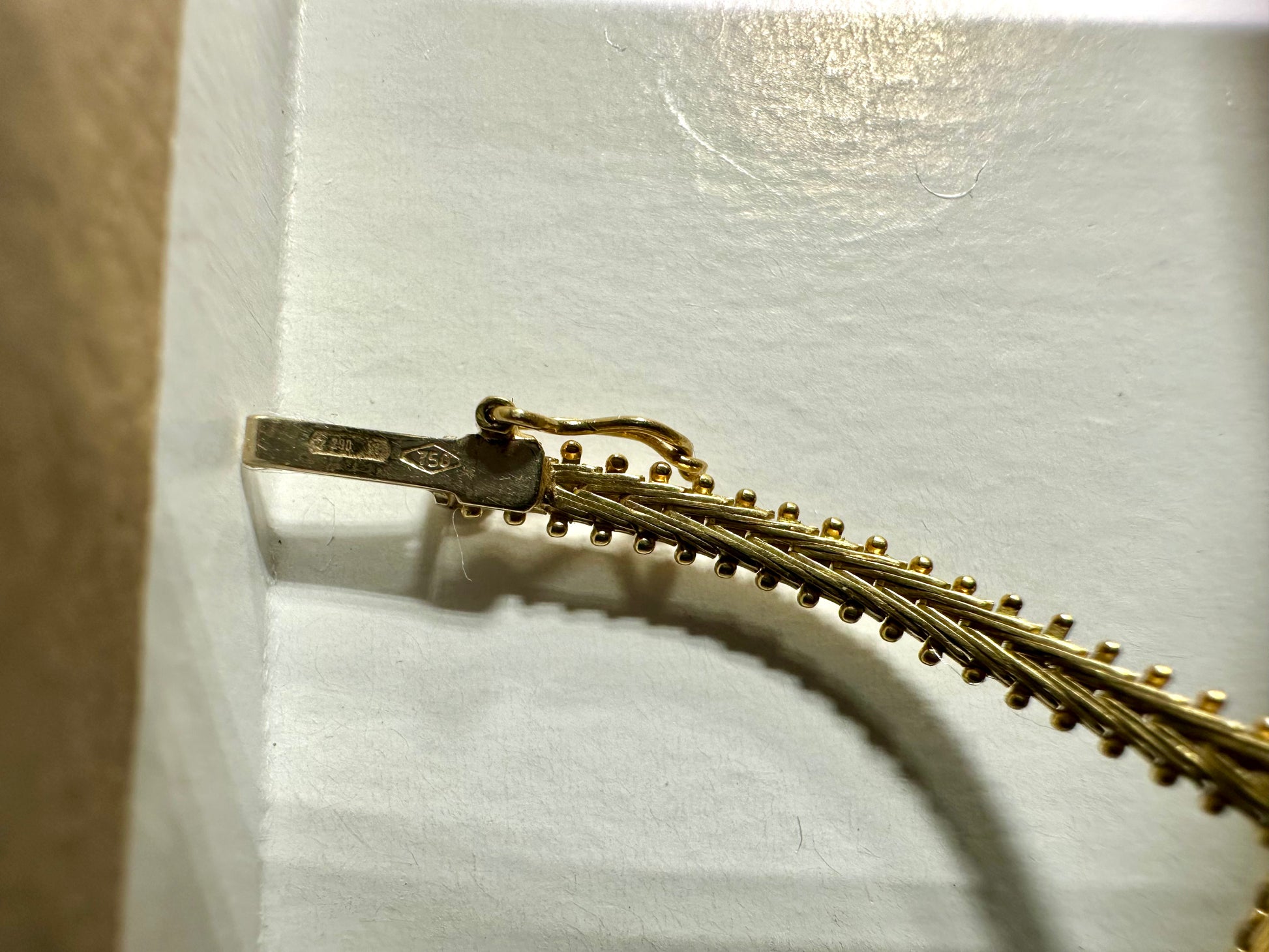 luxury gold necklace and bracelet