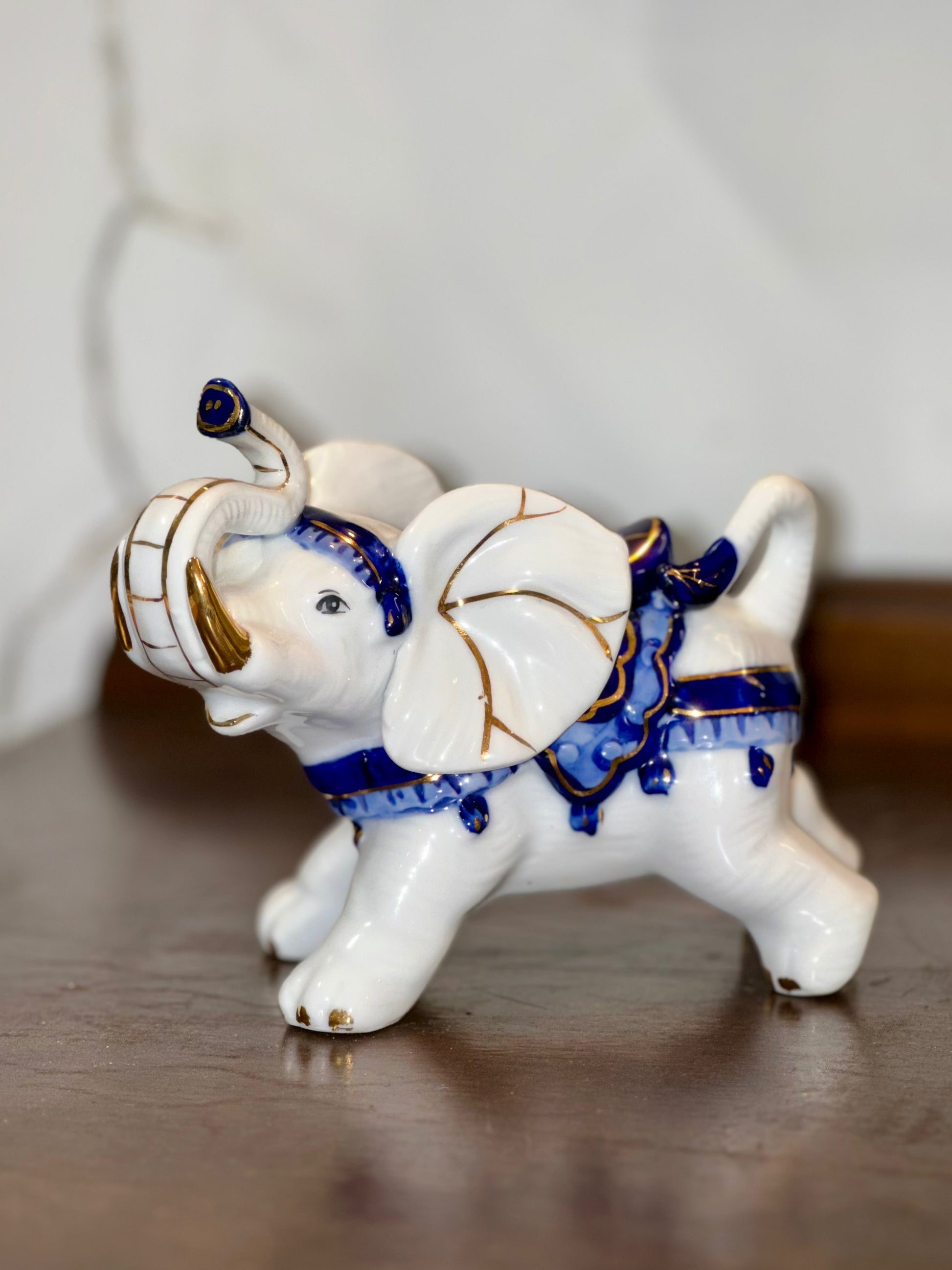 Hand painted porcelain elephant statues lucky decor gift