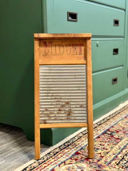 National Washboard Co National 442 primitive wooden washboard