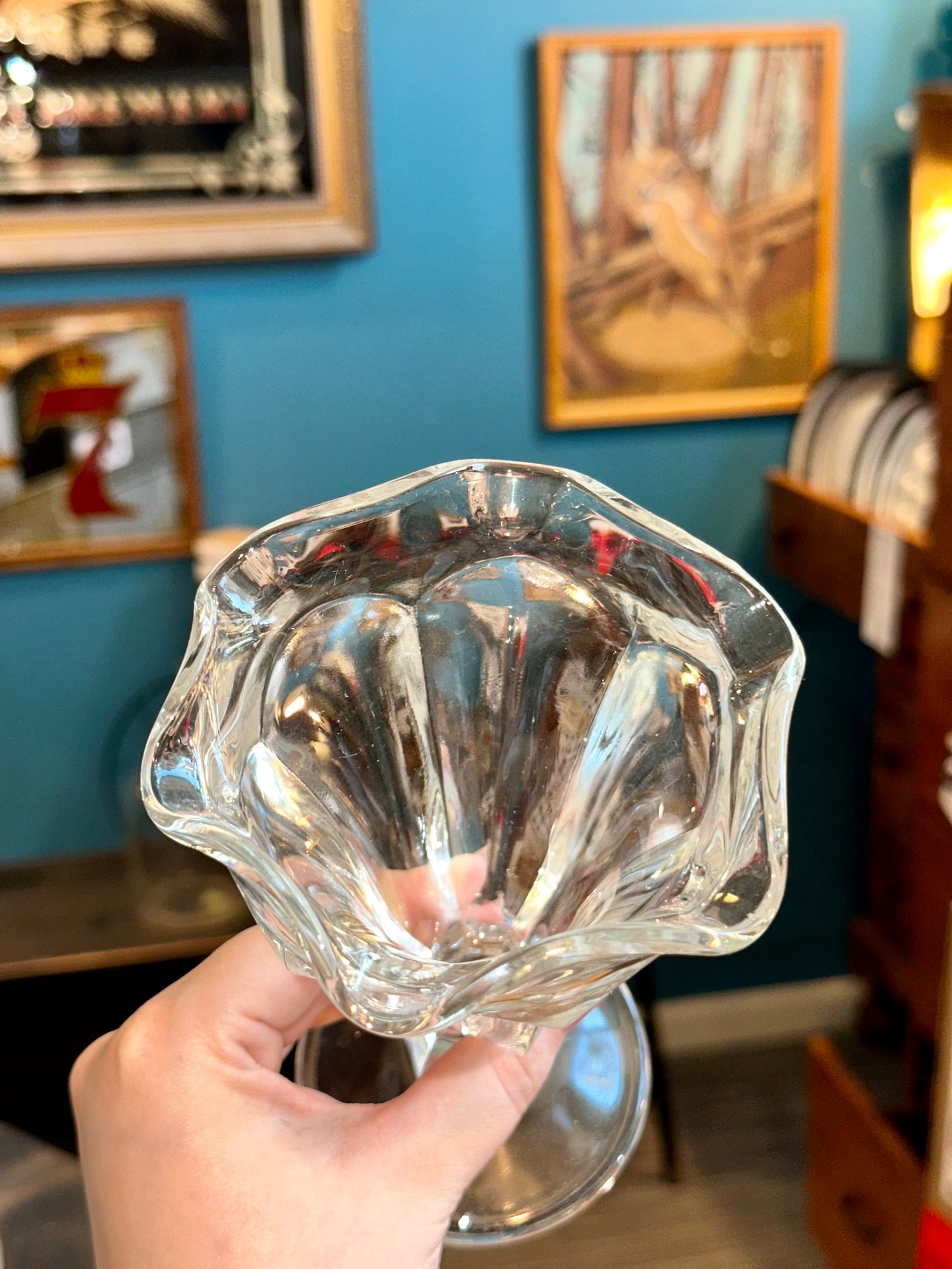Vintage footed ice cream sundae glasses with scalloped edges