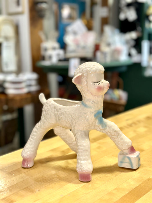 Ceramic lamb planter 