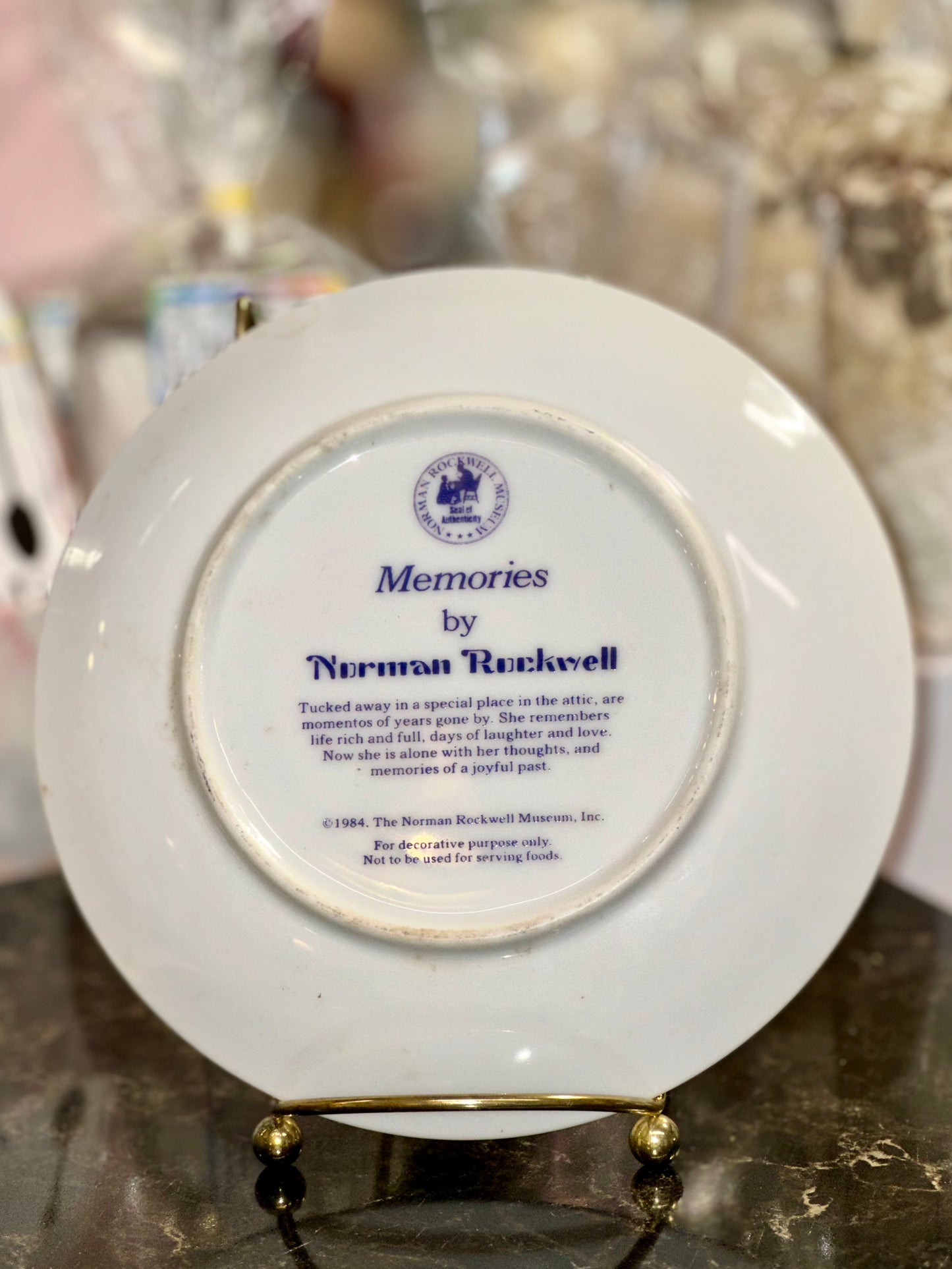 Memories decorative porcelain plate from 1984 with gold trim
