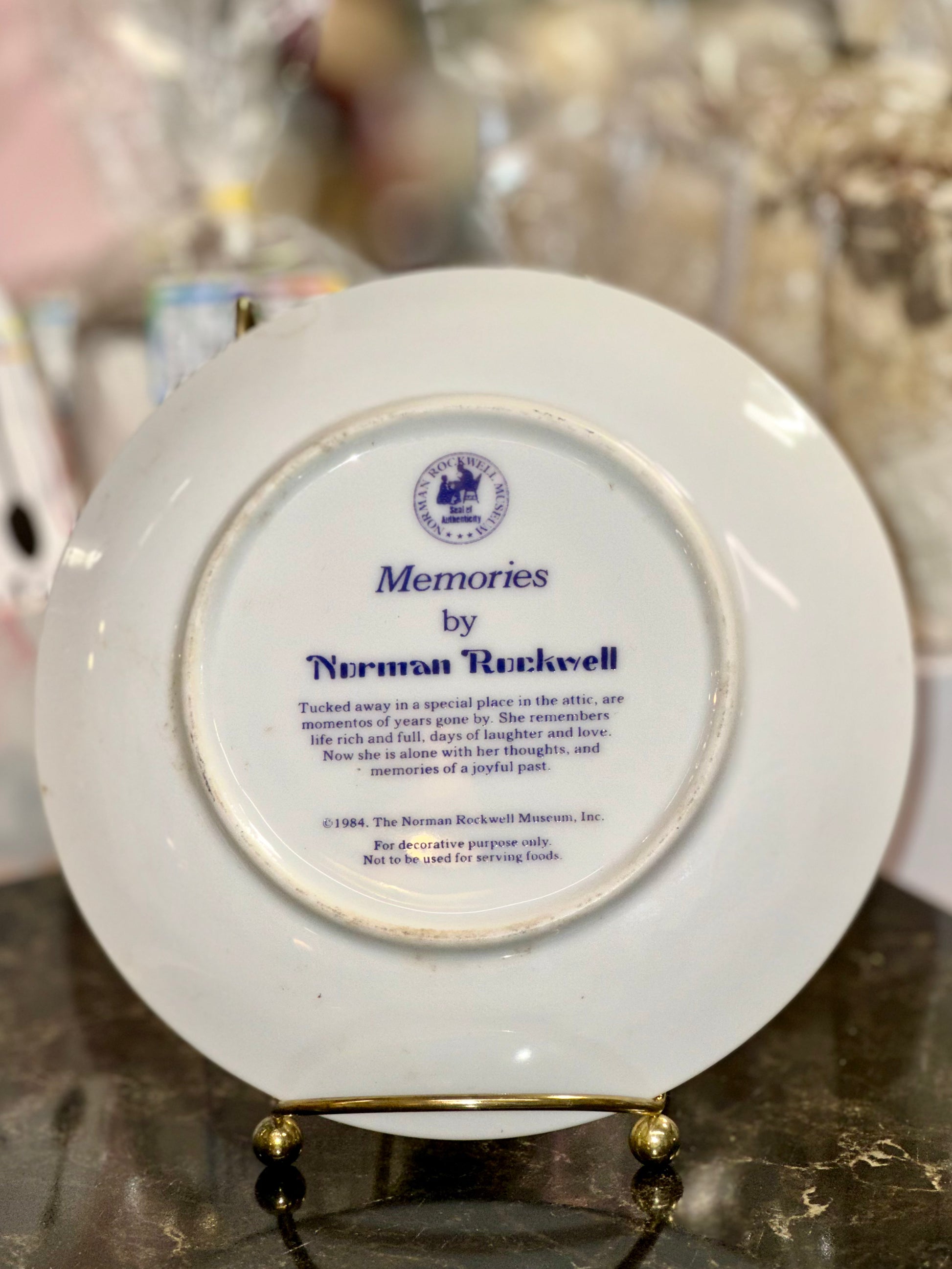 Memories decorative porcelain plate from 1984 with gold trim
