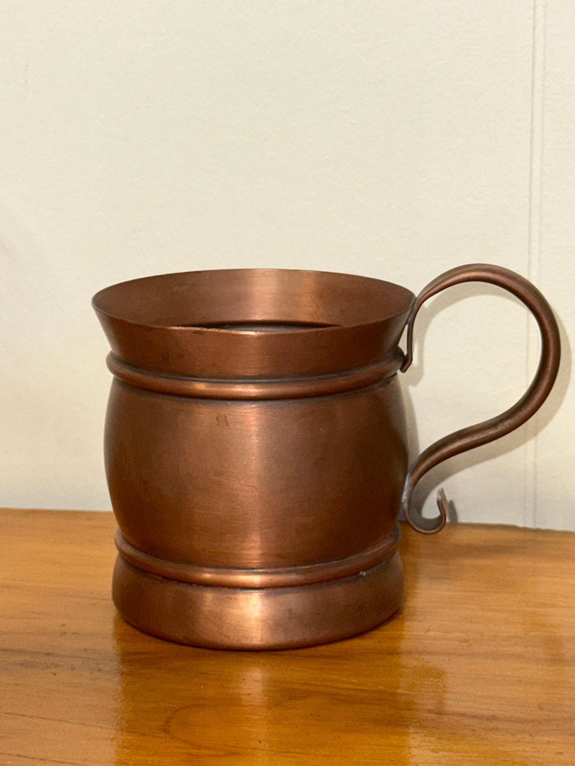 Vintage solid copper tankard mug with rolled rim and rustic curled handle