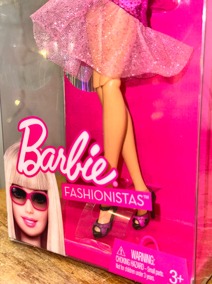 2009 Mattel Barbie Fashionistas doll front of box
