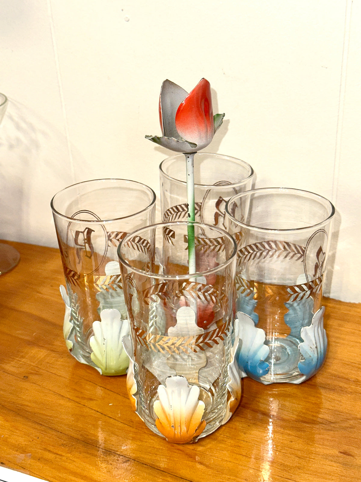 Vintage floral drinking glasses in original decorative metal holder