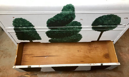 Unique White Painted Topiary Decor Wooden Dresser/Credenza