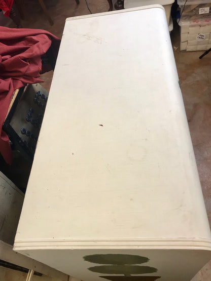 Unique White Painted Topiary Decor Wooden Dresser/Credenza