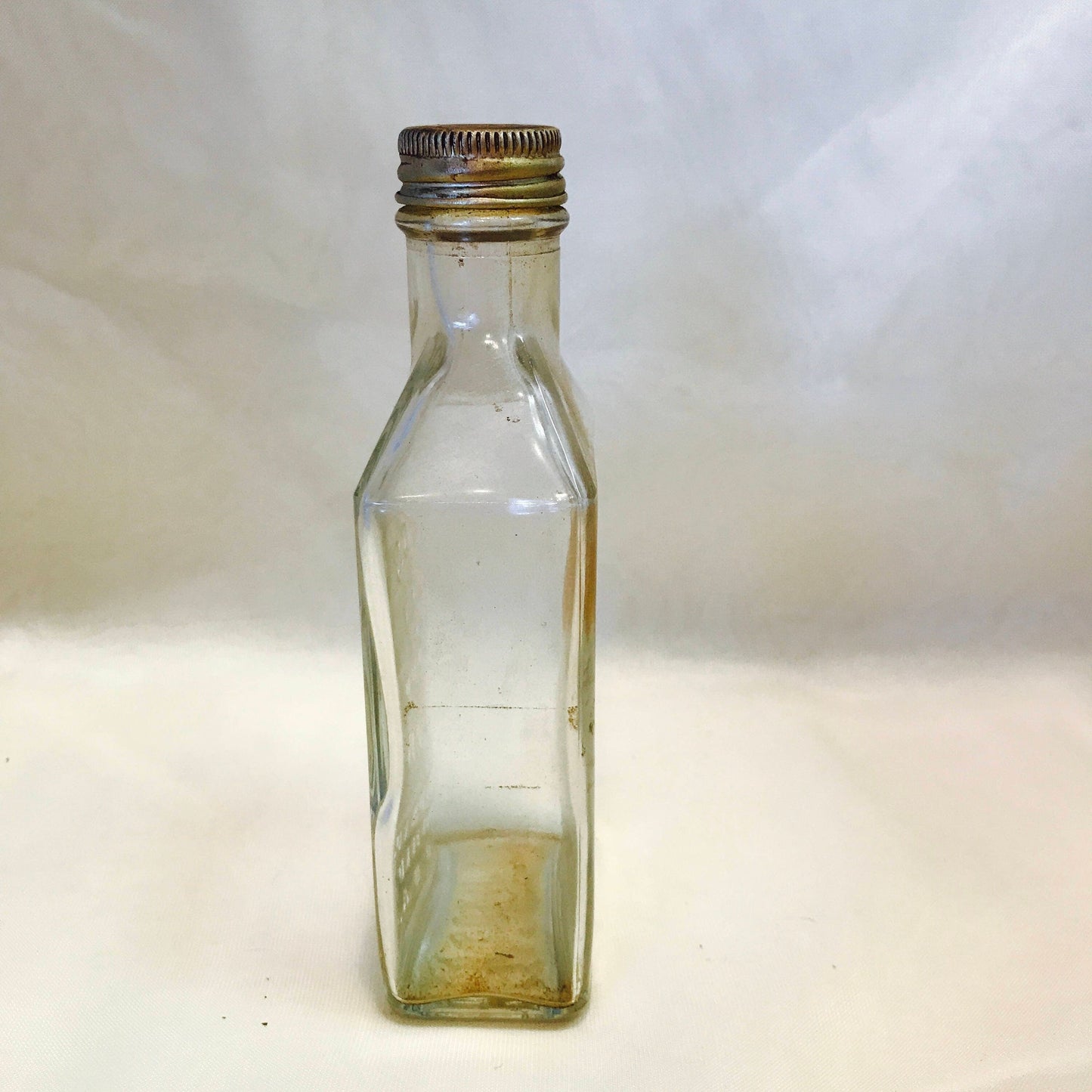 Vintage 1920's a.s. hind's embossed honey and almond cream bottle